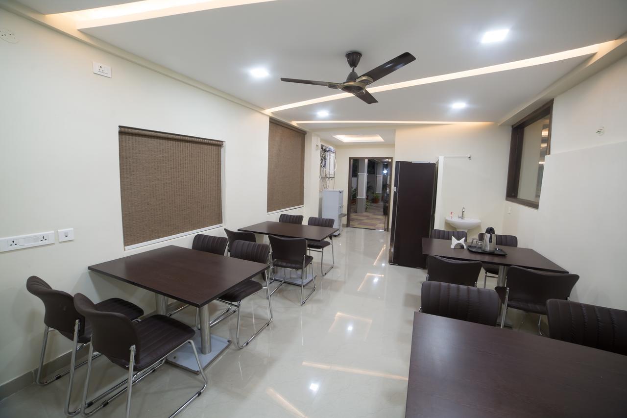 Hotel Our Nest Banjara Hyderabad Exterior foto